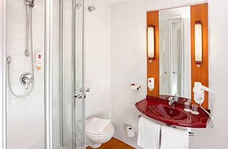 Badezimmer vom Star Inn Hotel im VI. Bezirk von Budapest