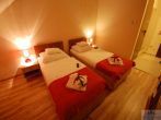 Freies Hotelzimmer in Kispest mit einem schönen Badezimmer, in einer eleganter Atmosphäre