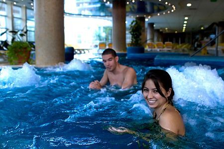 Thermal Hotel Visegrad mit Whirlpool Wellness-Pool in Visegrad