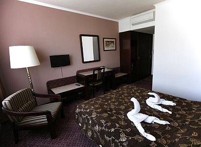 Árpád Hotel Tatabánya – Billige Unterkunft in Tatabánya, im Hotel Árpád