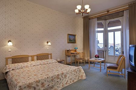 Billiges Hotelzimmer im Hotel Gellert mit Aussicht auf den Hof - Gellert Budapest