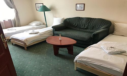 Günstige Dreibettzimmer in Buda in der Korona Pension